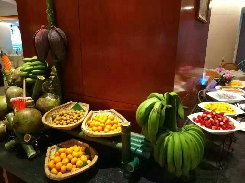 קונמינג Kai Wah Plaza International Hotel מראה חיצוני תמונה