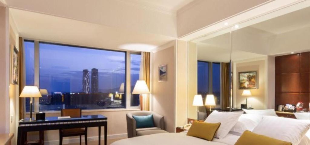 קונמינג Kai Wah Plaza International Hotel מראה חיצוני תמונה